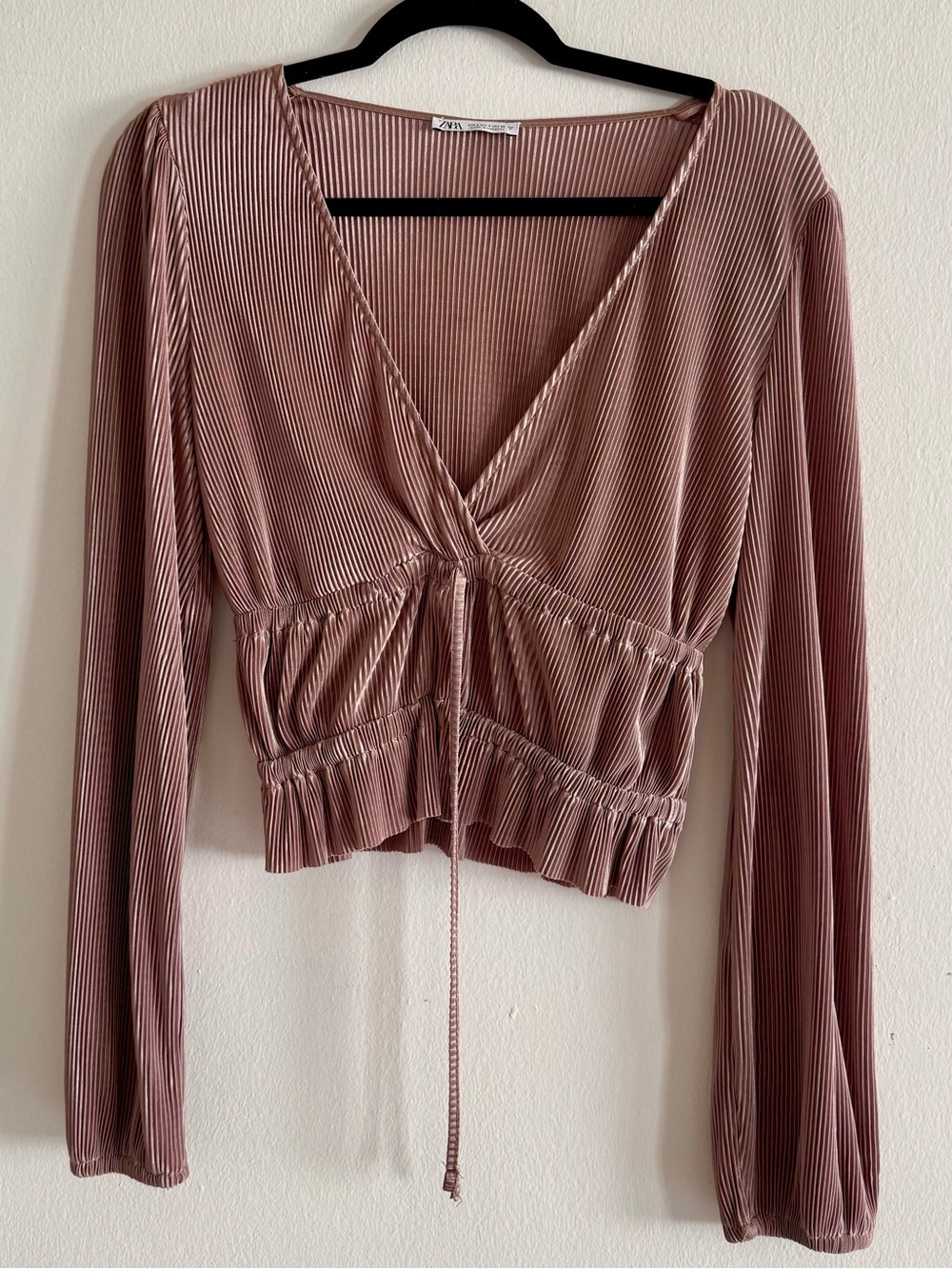 Zara • Mauve Pleated V-Neck Top